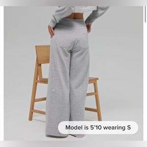 ALO Yoga Light Gray Wide-Leg Pants